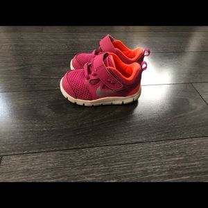 Nike 5C toddler girl sneakers